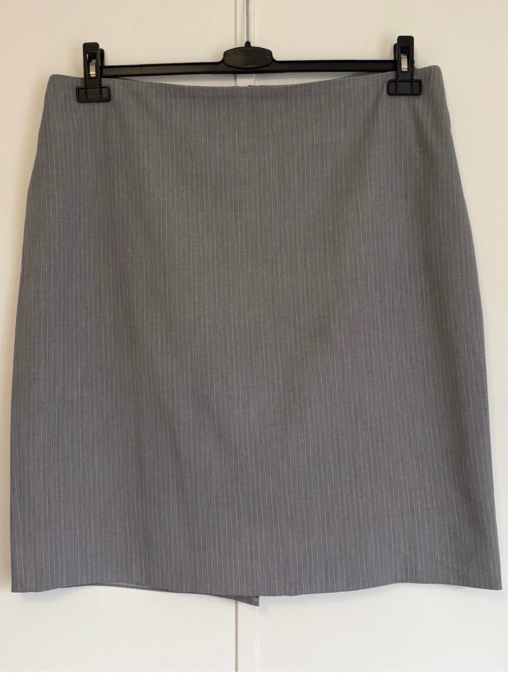 Anne Klein Classic Grey Pinstripe Pencil Skirt - Women's Professional Skirt 16